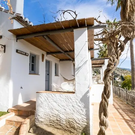Morisca Charming Boutique Hotel 3*