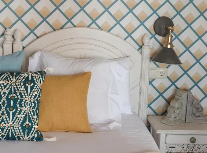 Morisca Charming Boutique Hotel 3*