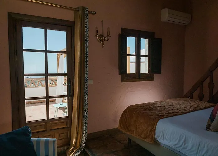 Morisca Charming Boutique Hotel 3*