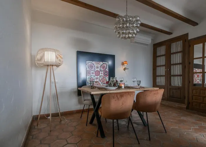 Morisca Charming Boutique Hotel 3*